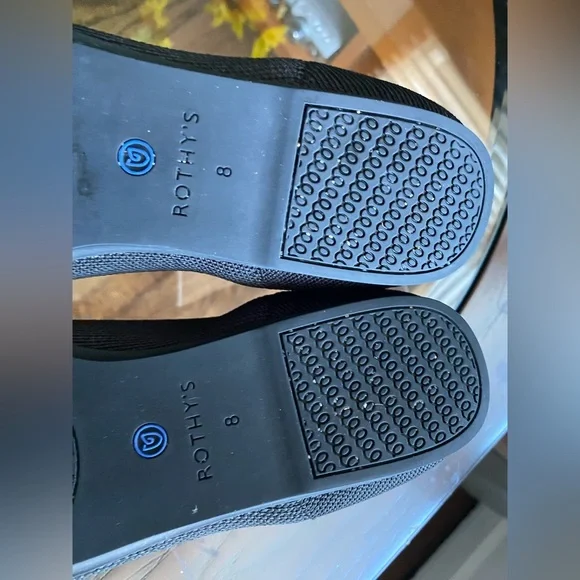 The flat - Rothy’s - Picture 4 of 8